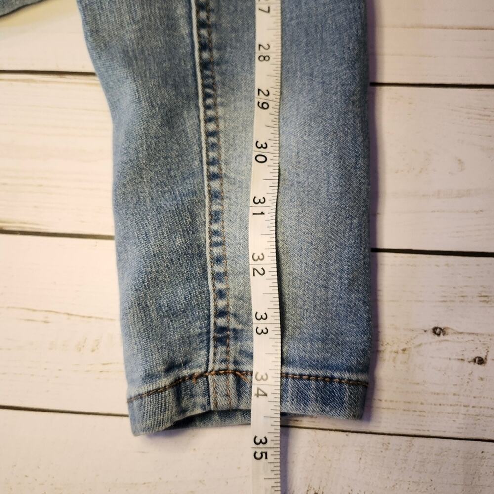 Celebrity Pink Skinny Distressed Jeans Size Juniors 1/25 - Picture 9 of 10